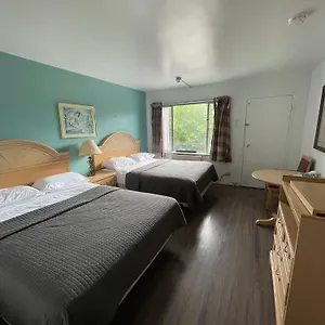 Motel 6267 Persepolis, Niagara Falls